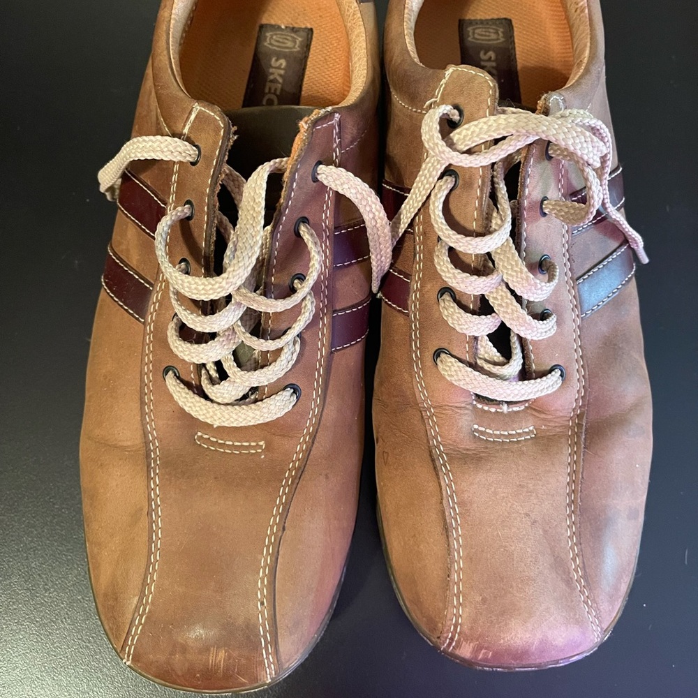 Skechers Men’s Brown Leather Fashion Sneakers